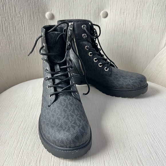 MICHAEL KORS Logo Combat Boot - Picture 3 of 5